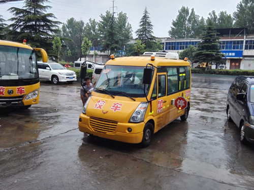 小型冷藏車出現(xiàn)異味怎樣排除？